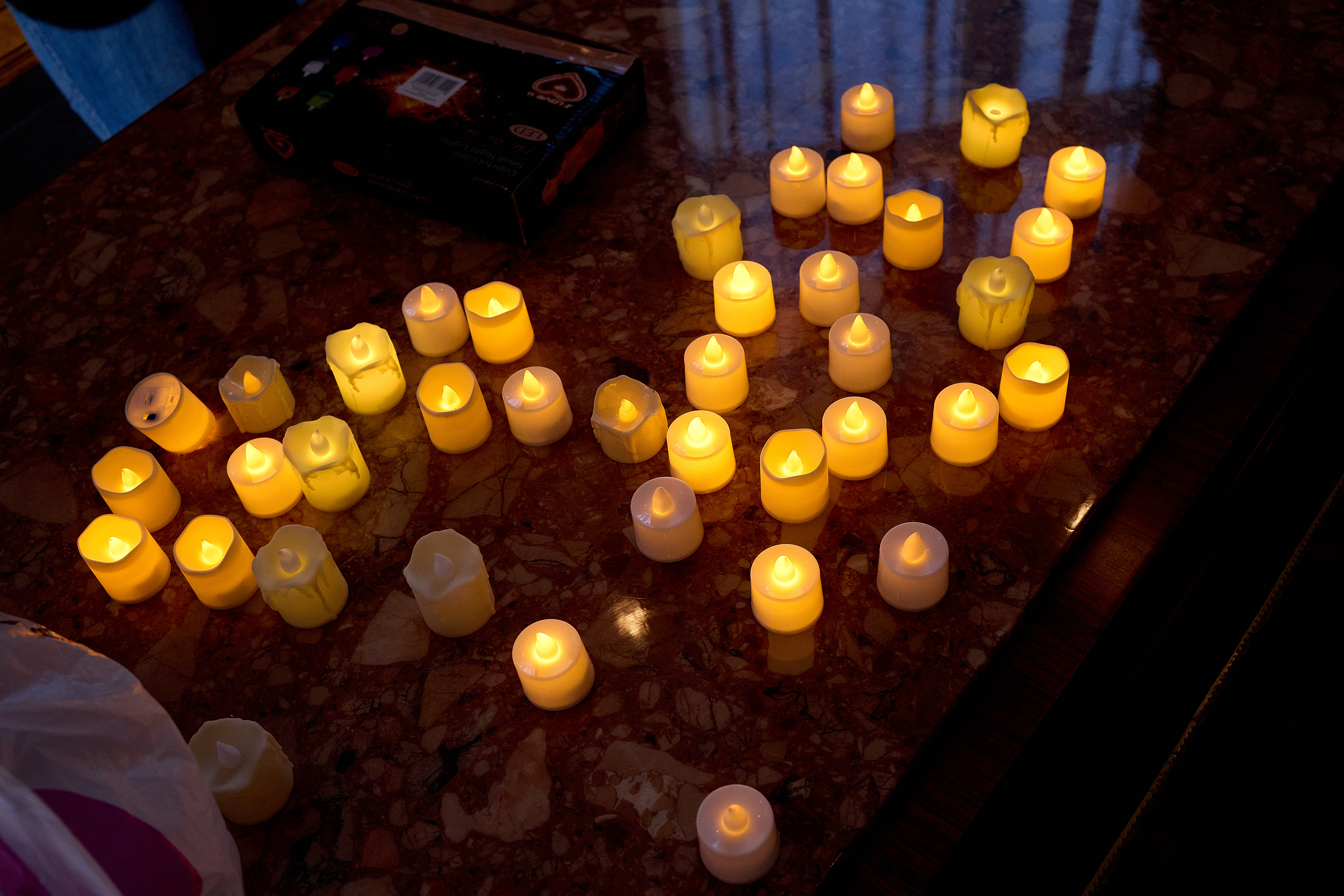 Свет свечей на встрече